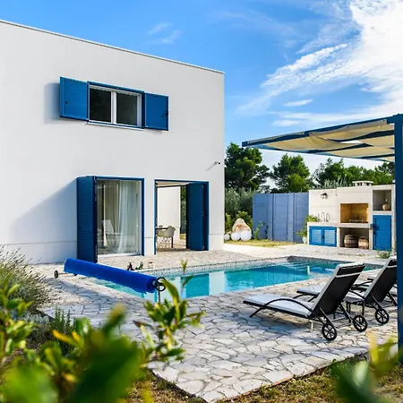 Holiday home Blue Sky *